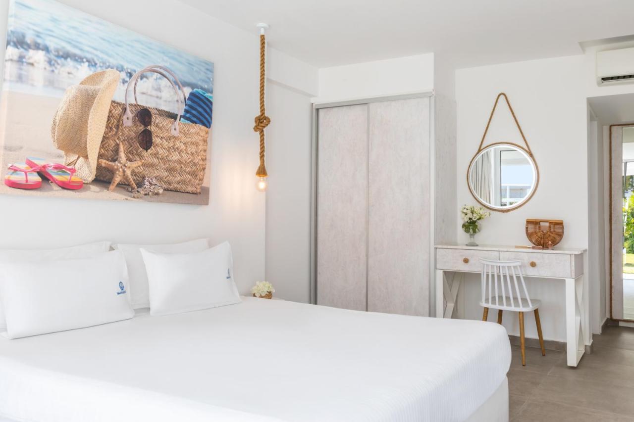Blue Harbour Boutique Aparthotel Айя Напа Екстериор снимка