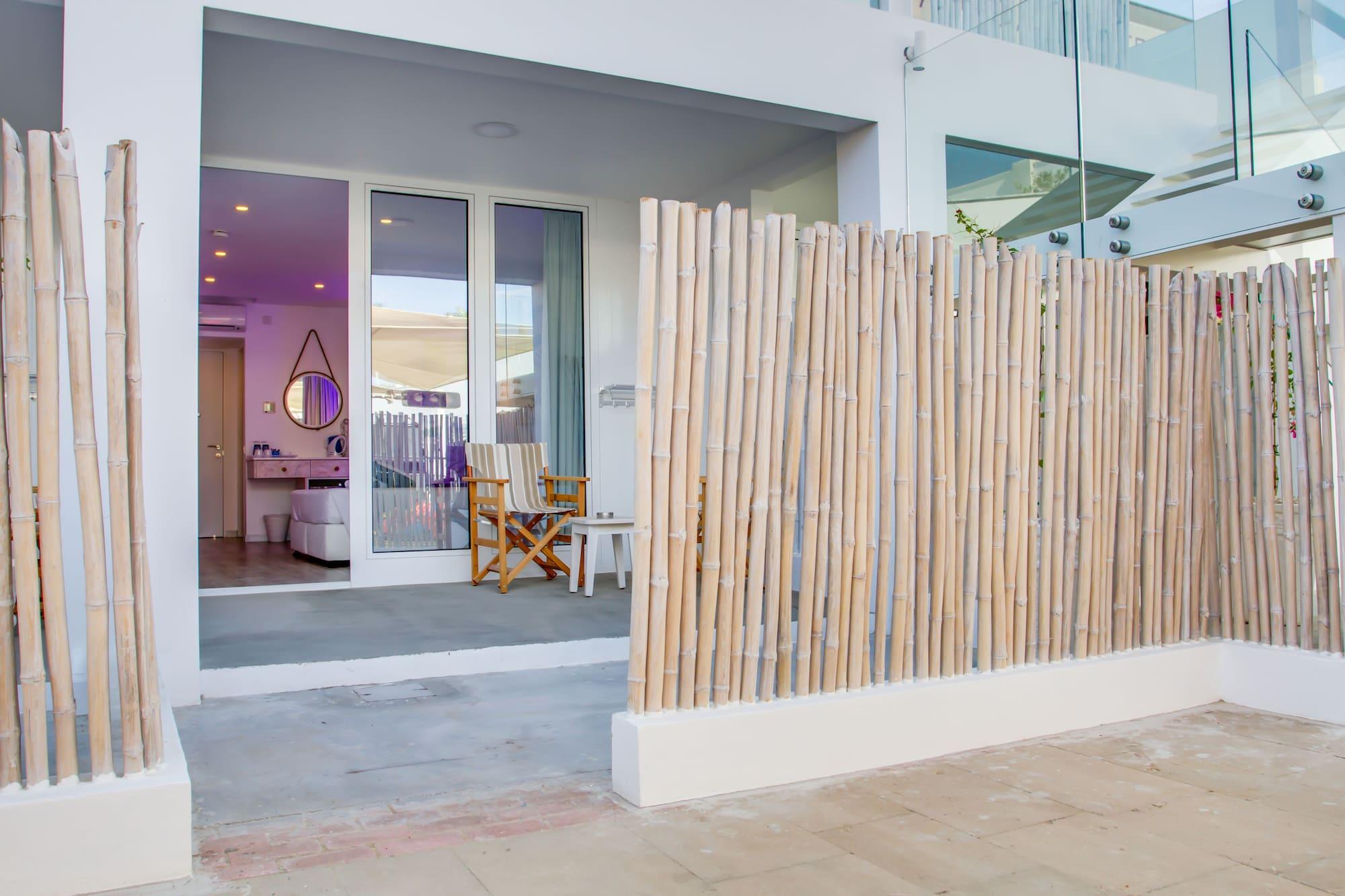 Blue Harbour Boutique Aparthotel Айя Напа Екстериор снимка