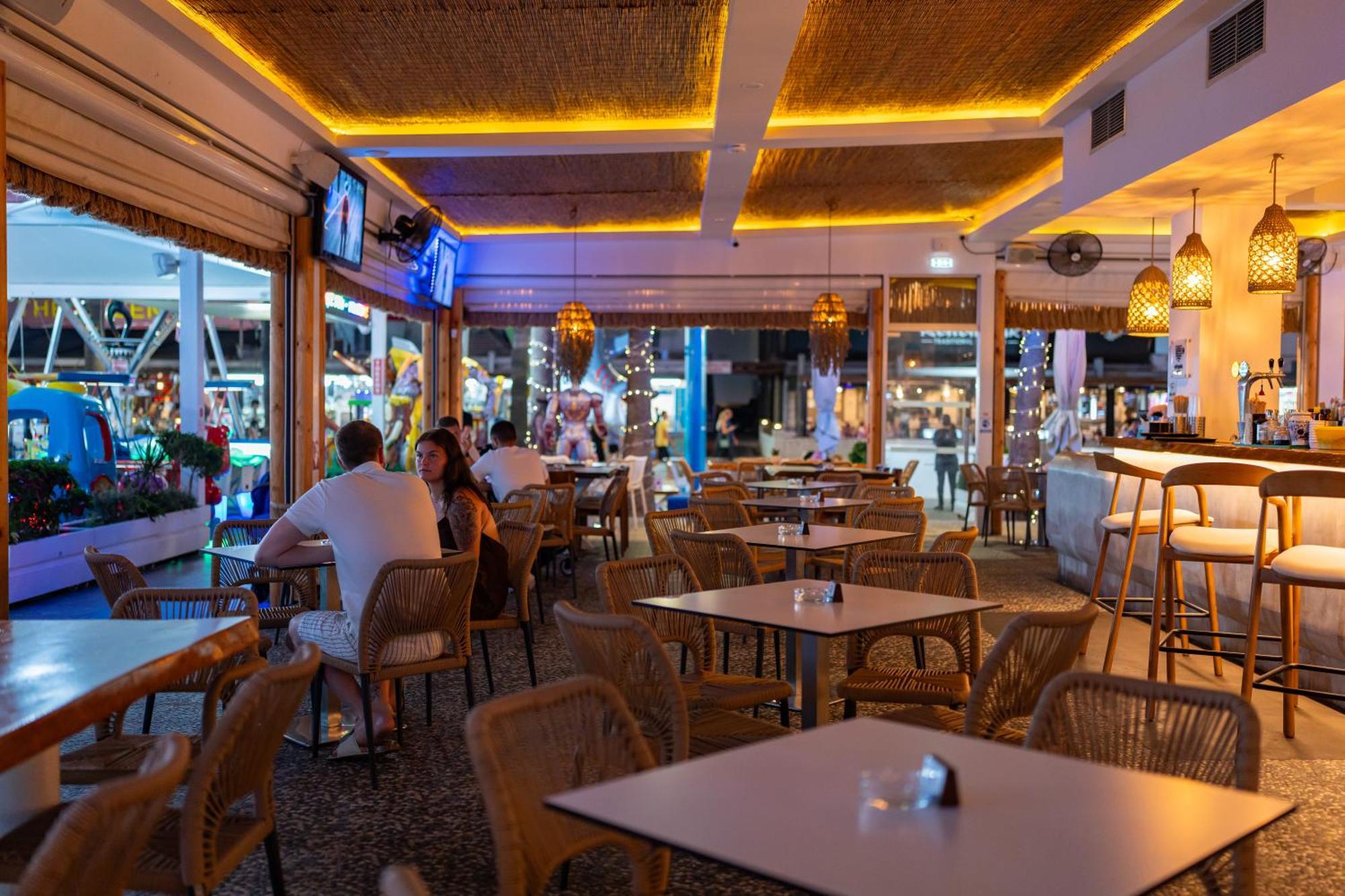 Blue Harbour Boutique Aparthotel Айя Напа Екстериор снимка