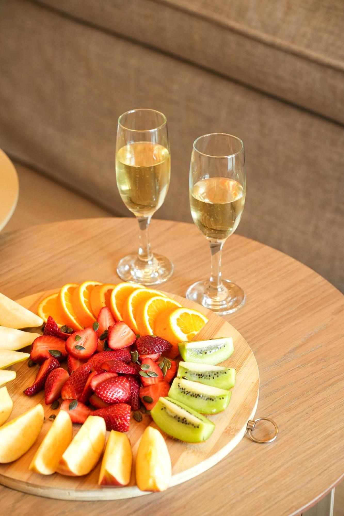 Blue Harbour Boutique Aparthotel Айя Напа Екстериор снимка
