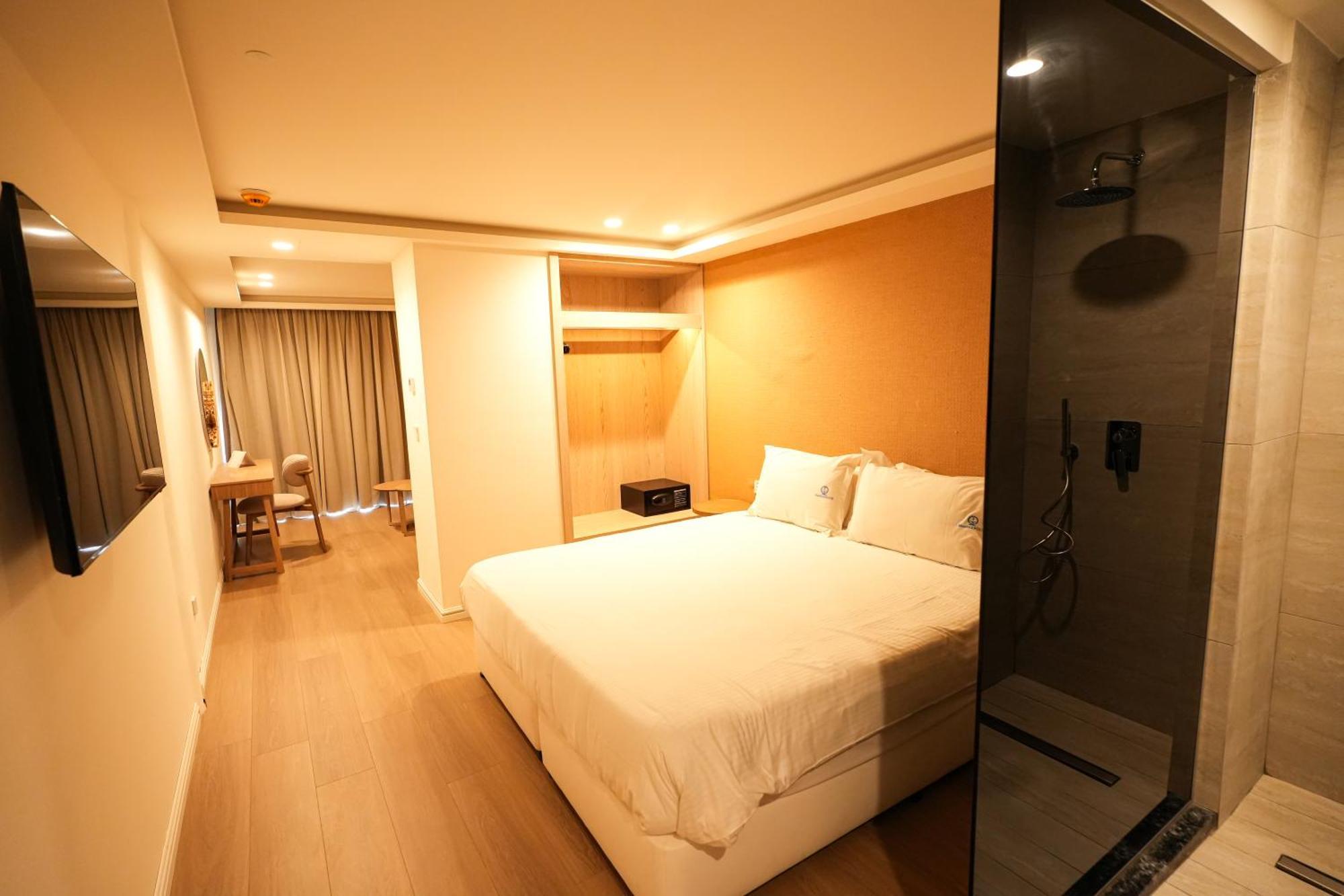 Blue Harbour Boutique Aparthotel Айя Напа Екстериор снимка