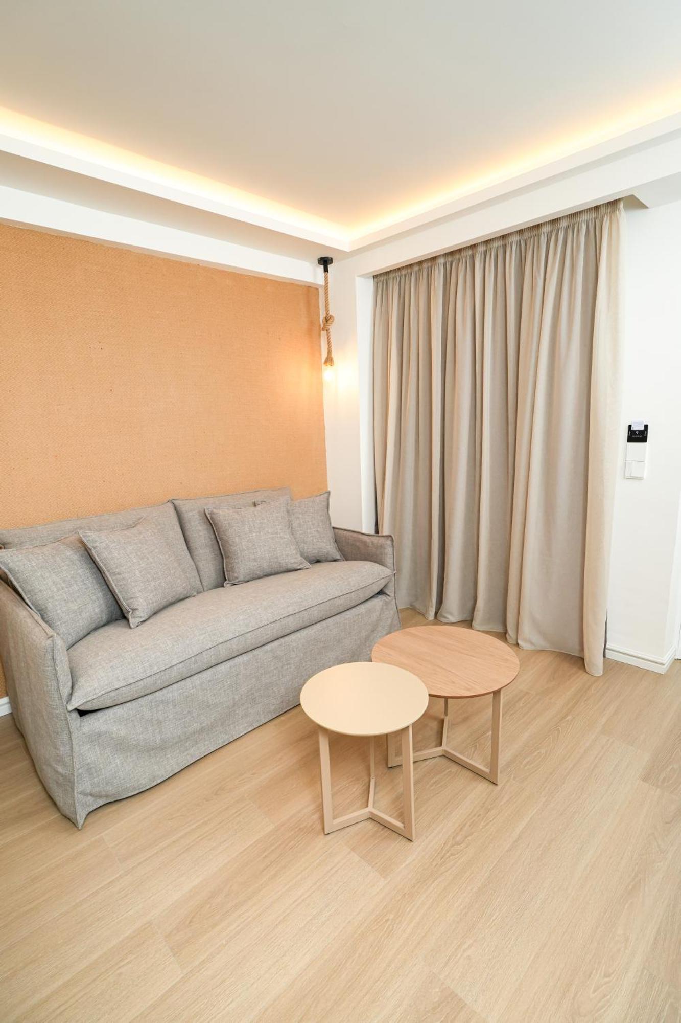 Blue Harbour Boutique Aparthotel Айя Напа Екстериор снимка
